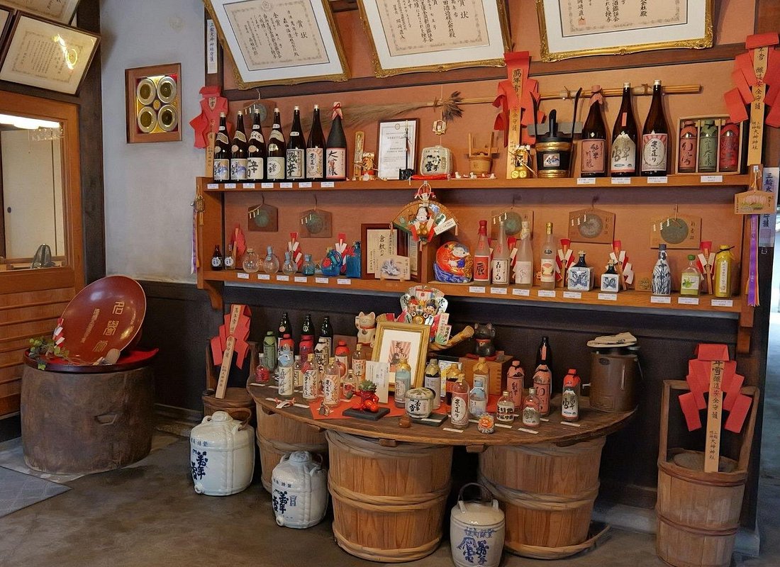 Explore Japanese Sake Using All Five Senses at the Morita Brewery