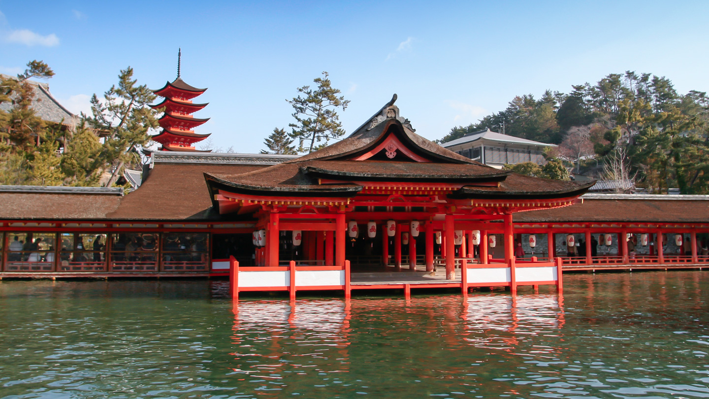 Crossing Western Japan by Shinkansen