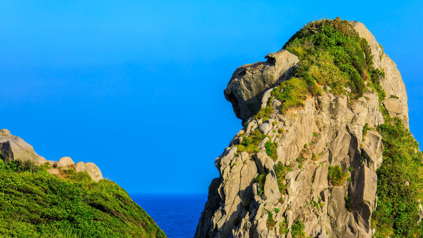 Tour of Uninhabited Islands and World Heritage Sites